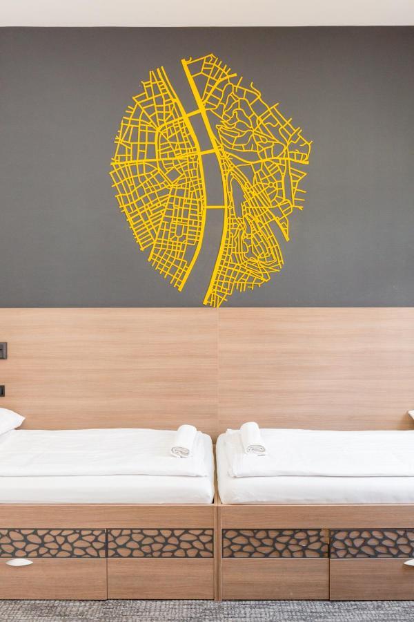 E14 Design Hostel Budapest Bagian luar foto