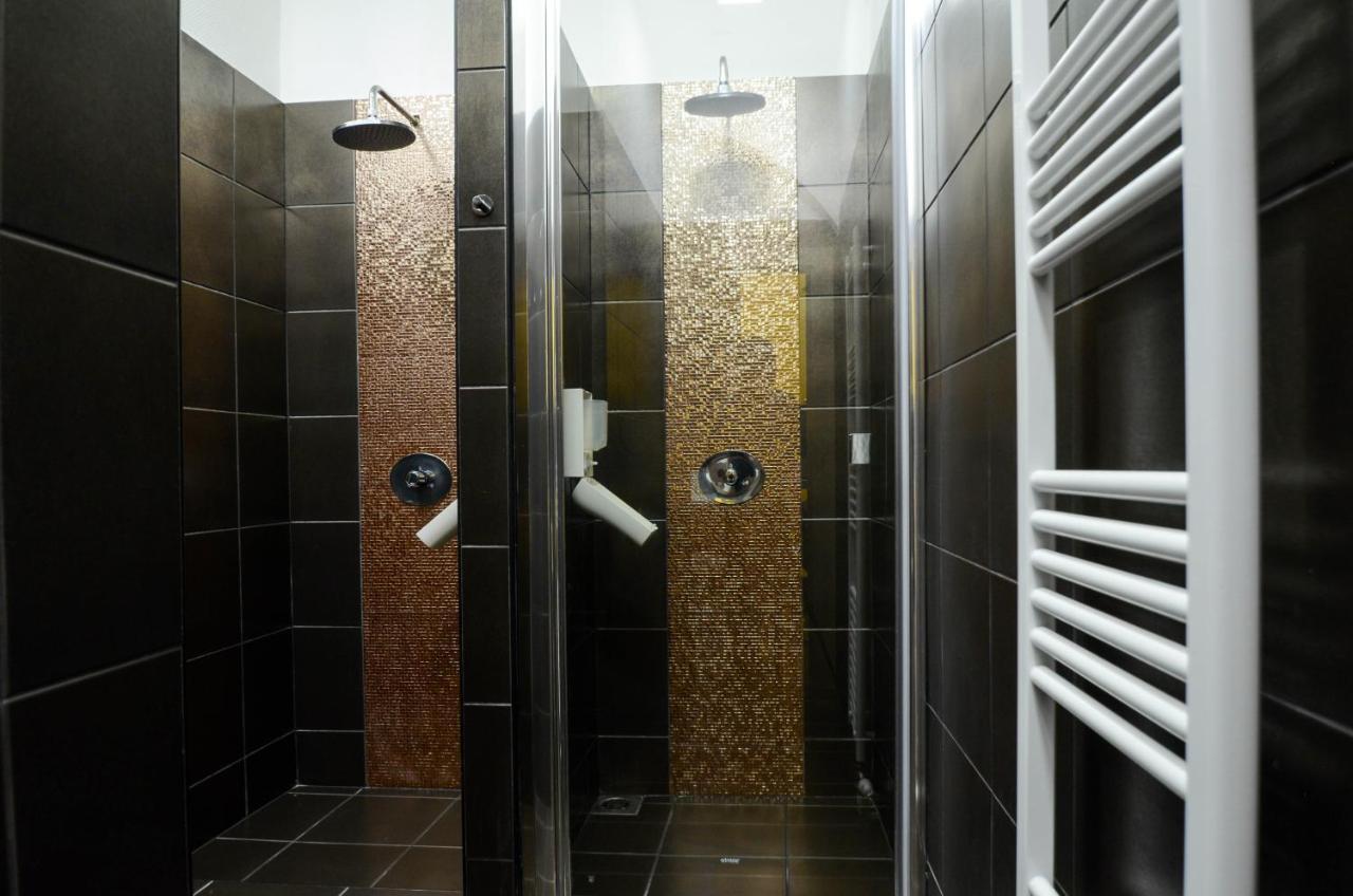 E14 Design Hostel Budapest Bagian luar foto