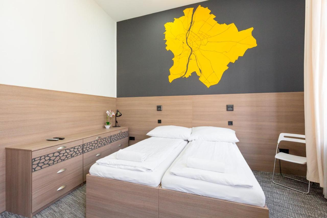 E14 Design Hostel Budapest Bagian luar foto