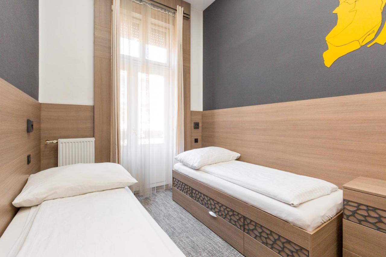 E14 Design Hostel Budapest Bagian luar foto